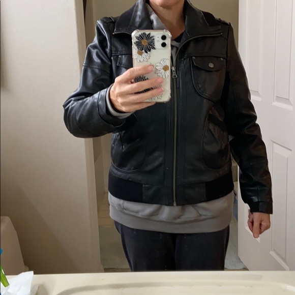 Jacket - Picture 3 of 4